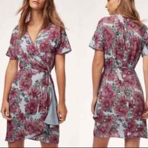 Aritzia Wallace Babaton Floral Wrap Dress Size XS - Picture 2 of 8